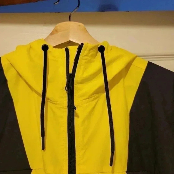 The North Face Peril Wind jacket in yellow black colorblock windbreaker XS - Picture 8 of 10